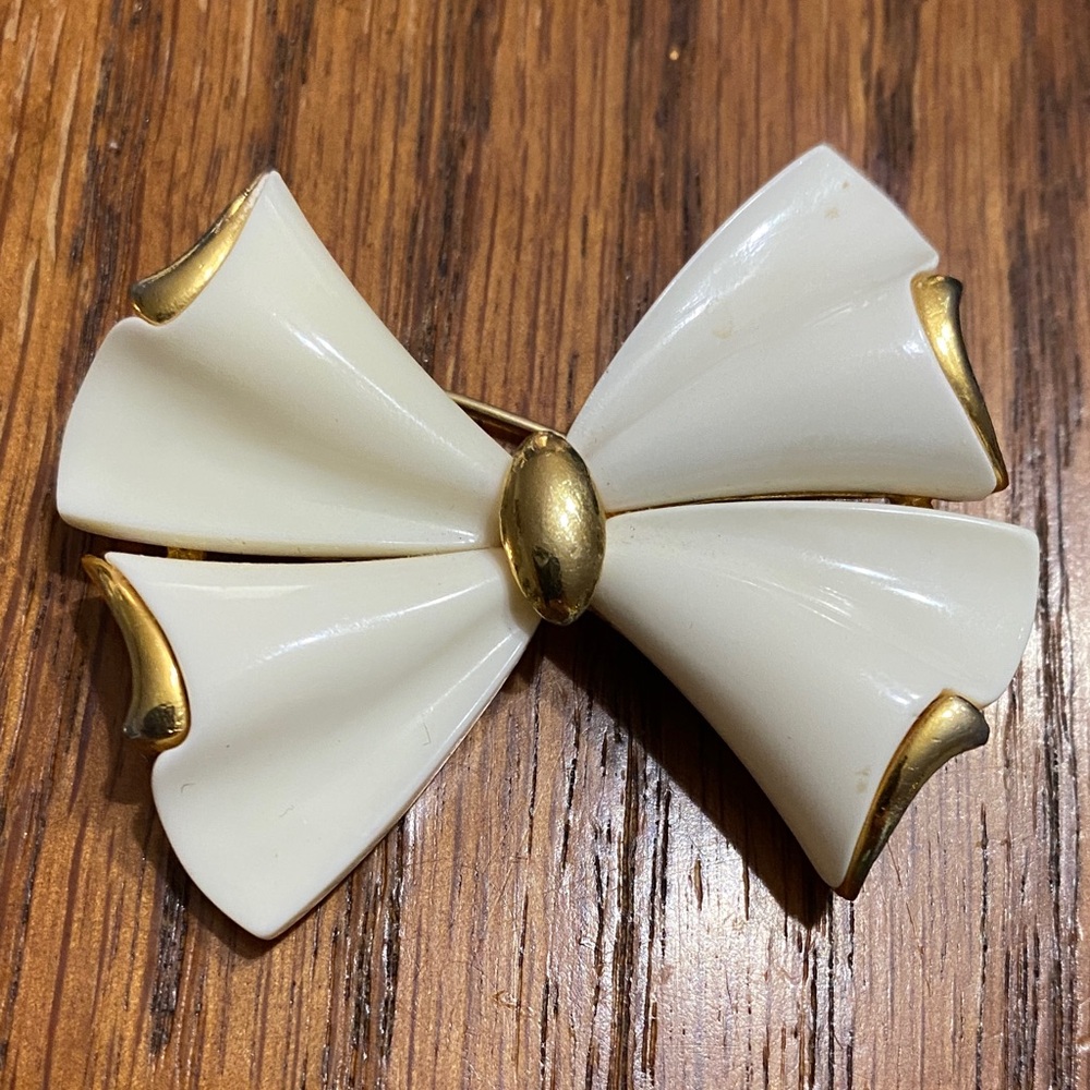 Monet Gold and White Bow Brooch